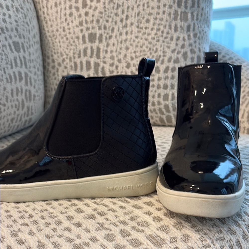 MICHAEL KORS BLACK PATENT BOOT SHOES